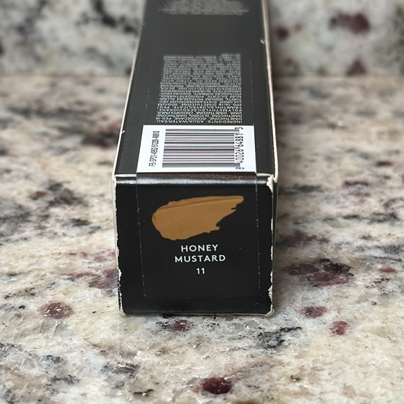 Fenty Beauty Honey Mustard Bright Fix - Picture 3 of 7